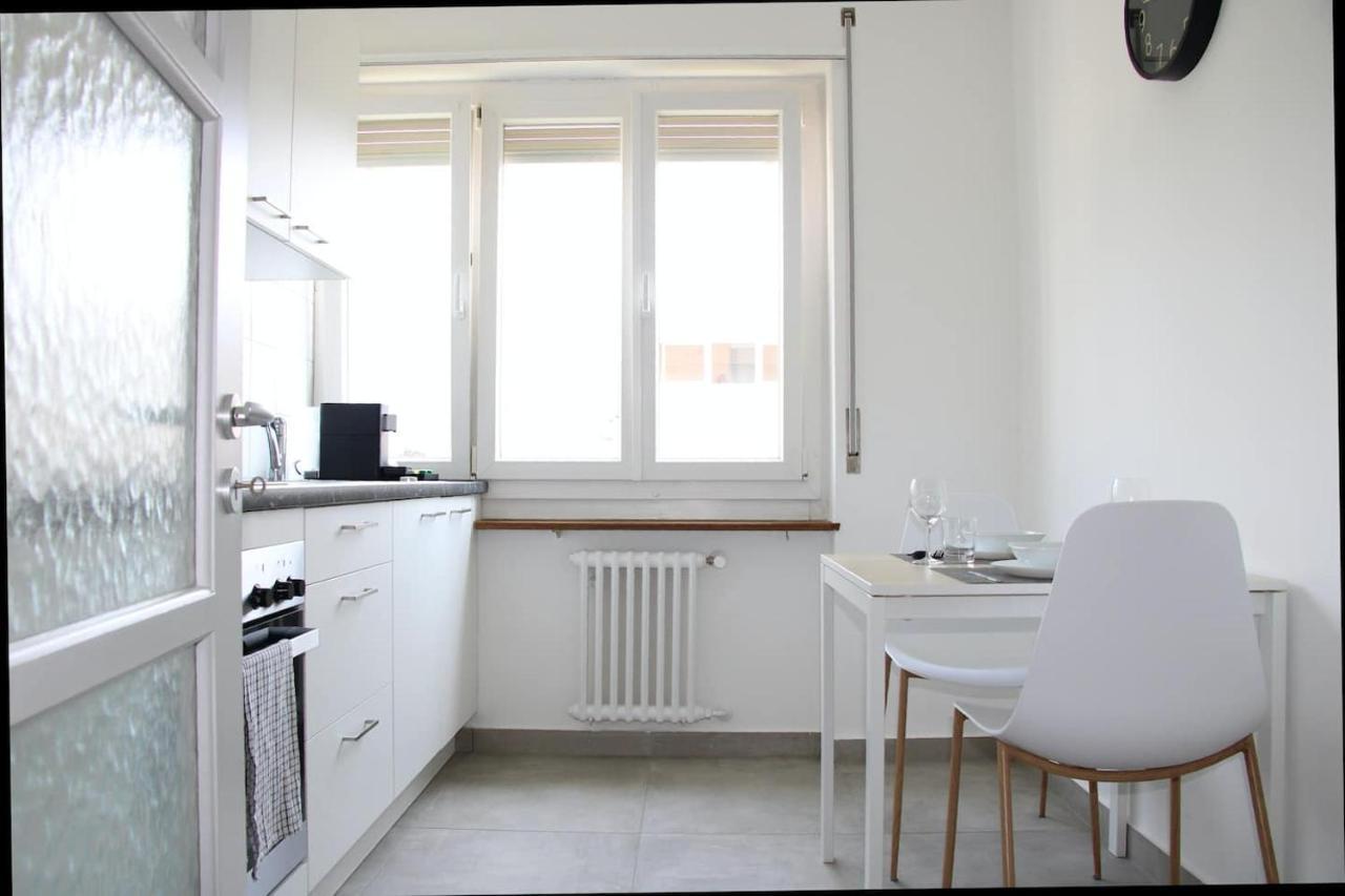 New & Modern Apartment With Beautiful Lake View! Лугано Экстерьер фото